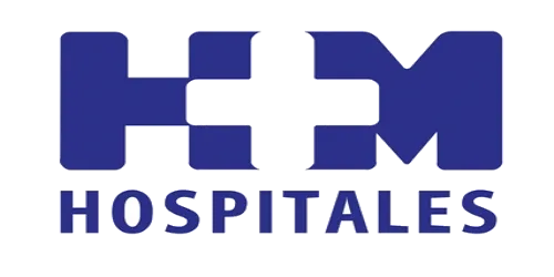 Logotipo HM Hospitales disponible en seguros de salud Adeslas